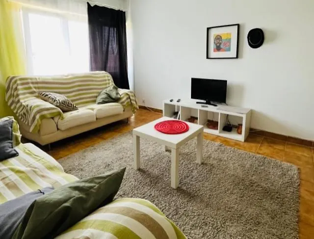 A Lovely 2 Bedroom Apartment Near Sintra Lisbon